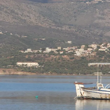 Skoutari Beach מלון דירות Skoutárion