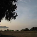 Aparthotel Skoutari Beach