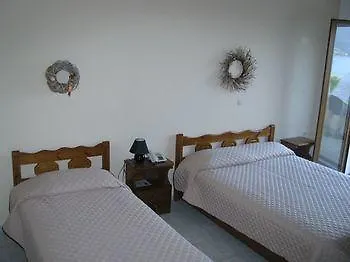 アパートホテル Skoutari Beach