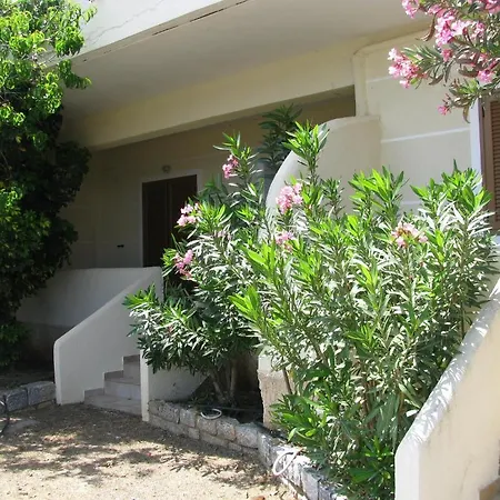 Apart Otel Skoutari Beach 2*