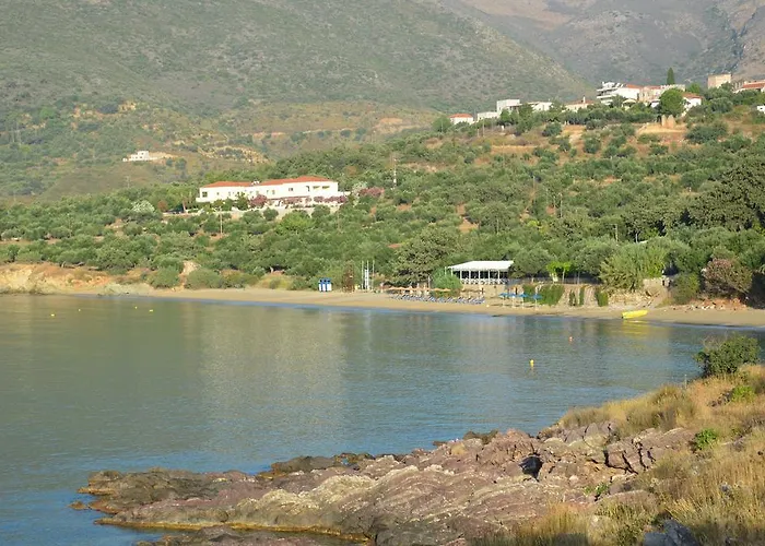 Skoutari Beach Ξενοδοχείο με διαμερίσματα 2*
