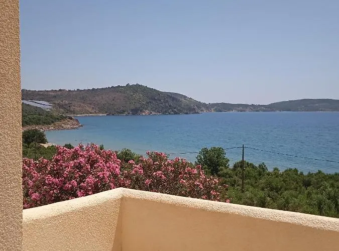 Skoutari Beach Ξενοδοχείο με διαμερίσματα 2*
