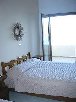 Skoutari Beach Ξενοδοχείο με διαμερίσματα 2*