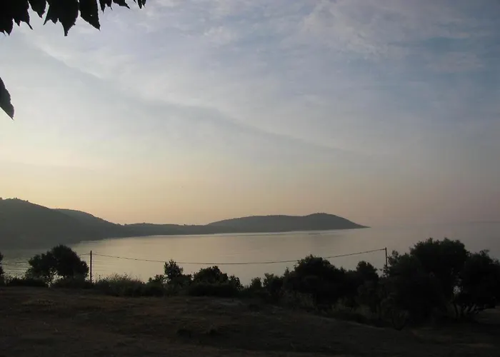 Skoutari Beach Ξενοδοχείο με διαμερίσματα 2*